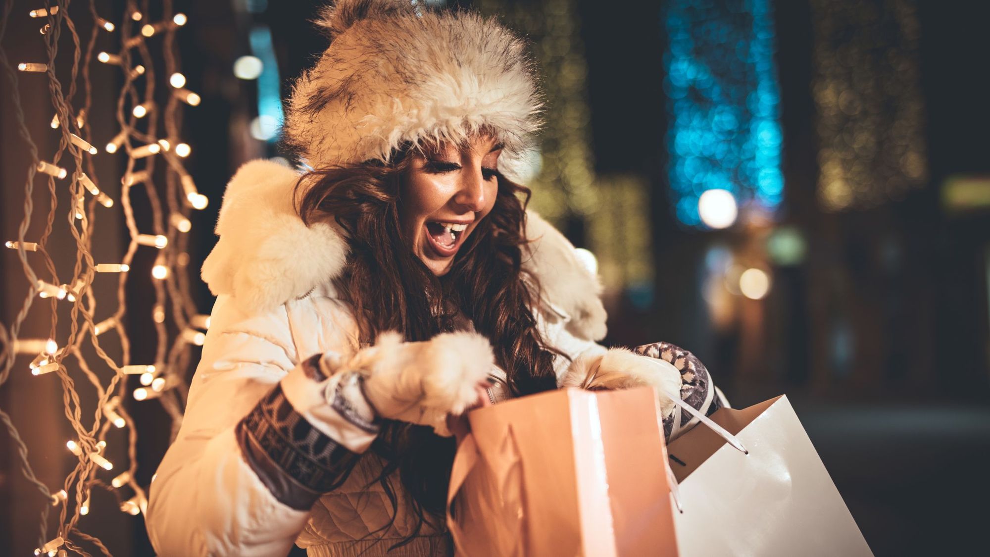 5 Tips For An Organized Holiday Shopping Season (For Less Stressful Shopping)