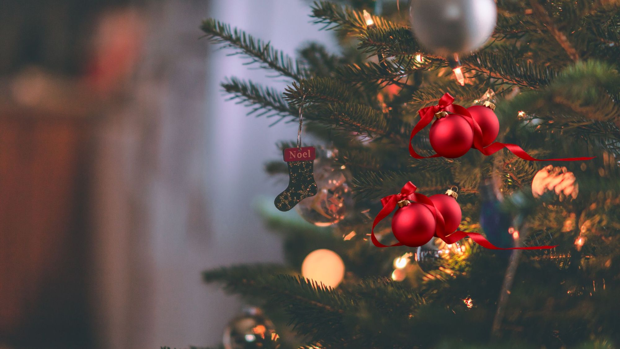 Getting Into The Christmas Spirit: 8 Tips