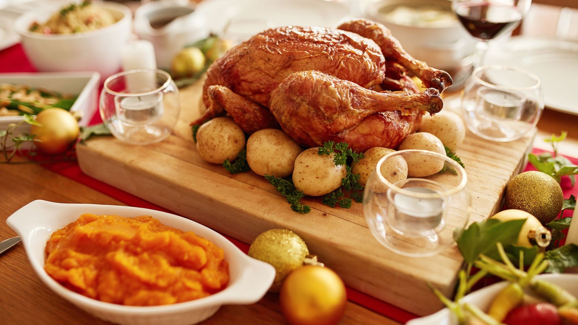 7 Foods That Make You Feel Full Longer And Prevent Late-Night Snack Cravings
