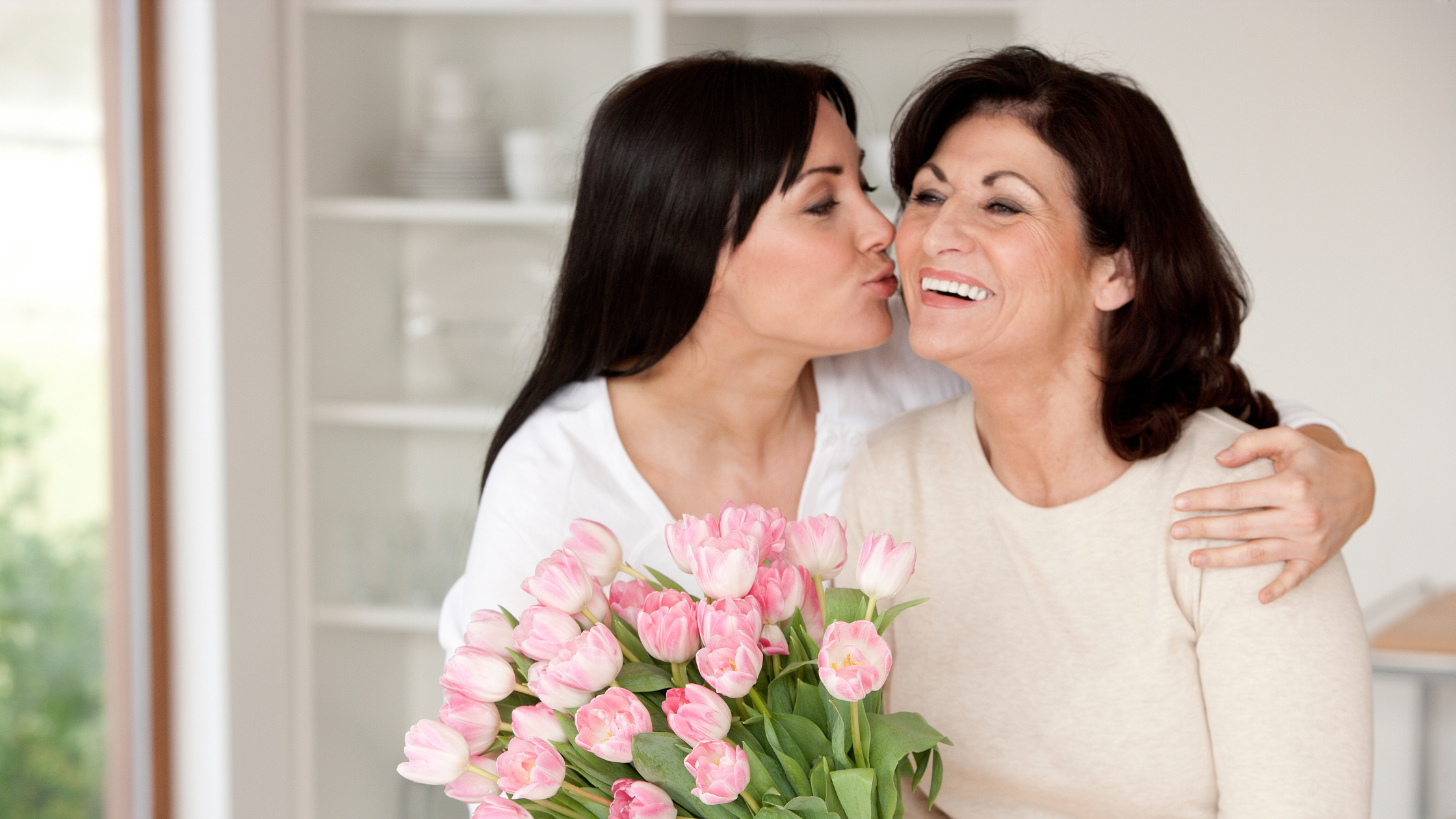 7 Ways to Personalize Your Mother's Day Gift