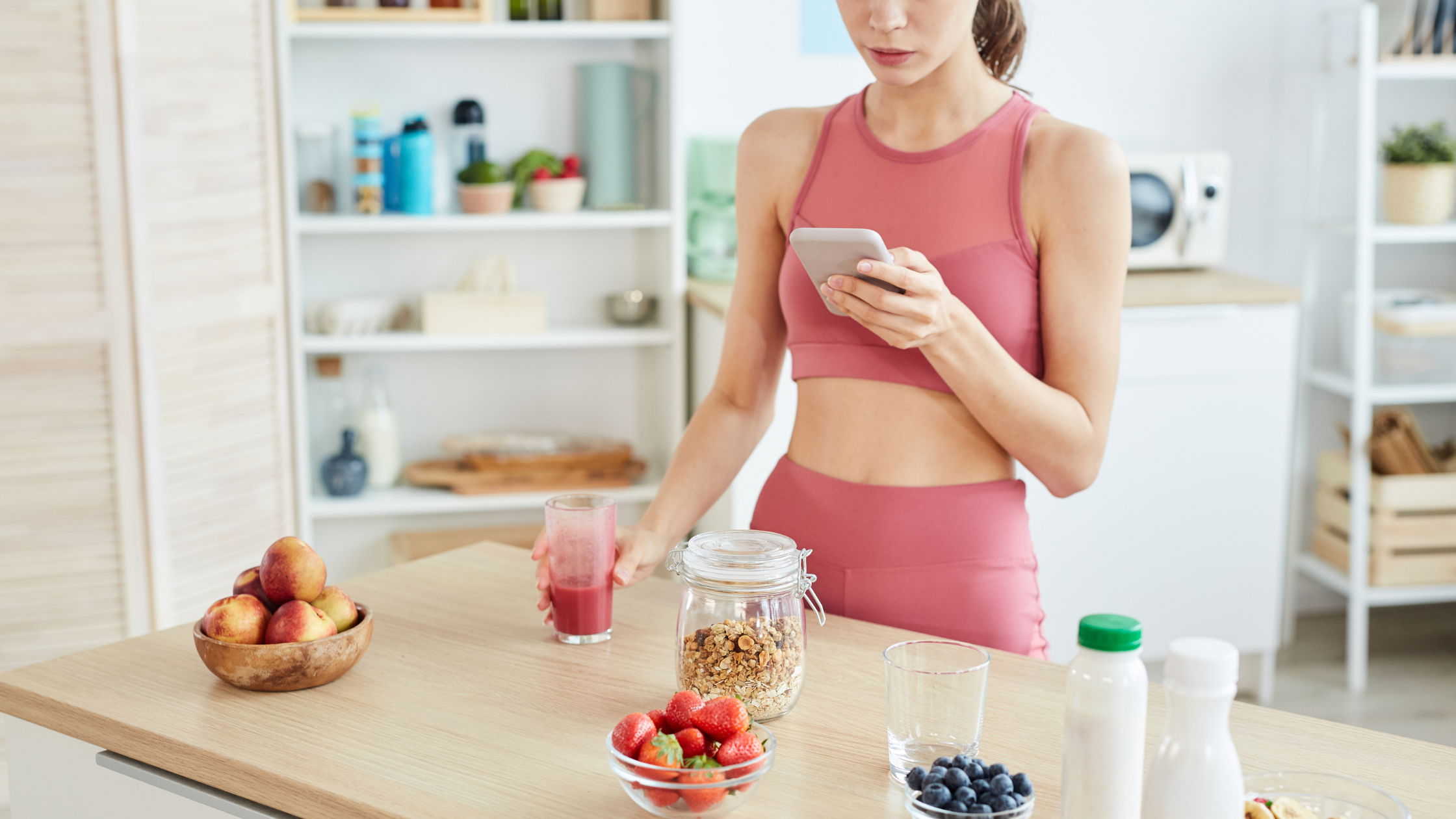 6 Essential Snacks to Pack in Your Gym Bag