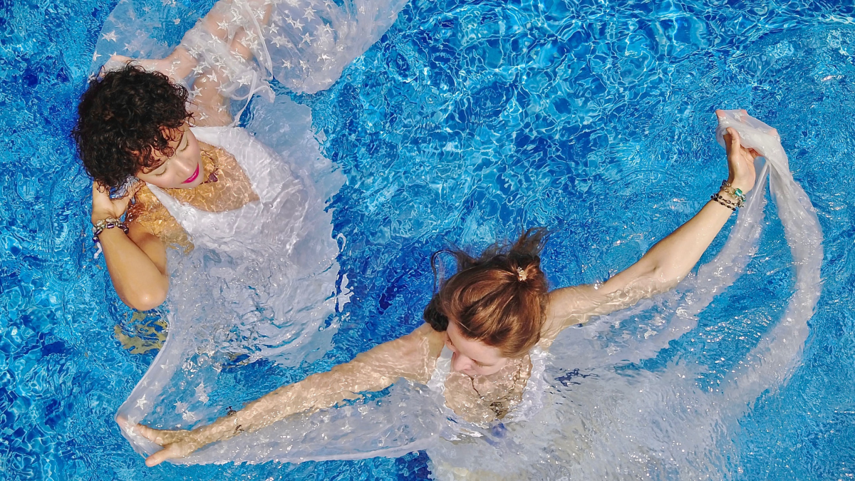 6 Water Aerobic Exercises to Get Fit at The Pool