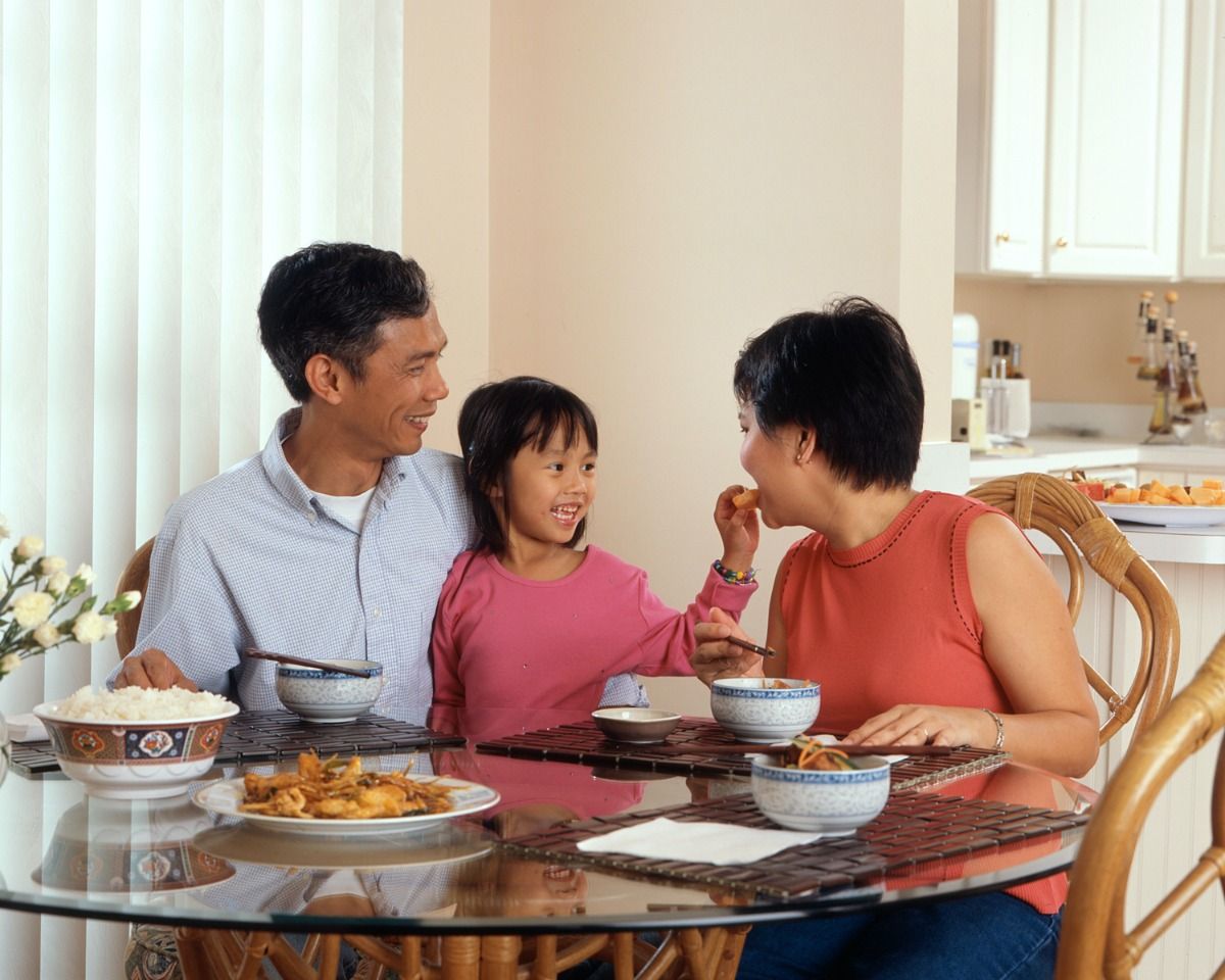 How to Best Support Your Loved One Going Through Breast Cancer Treatment