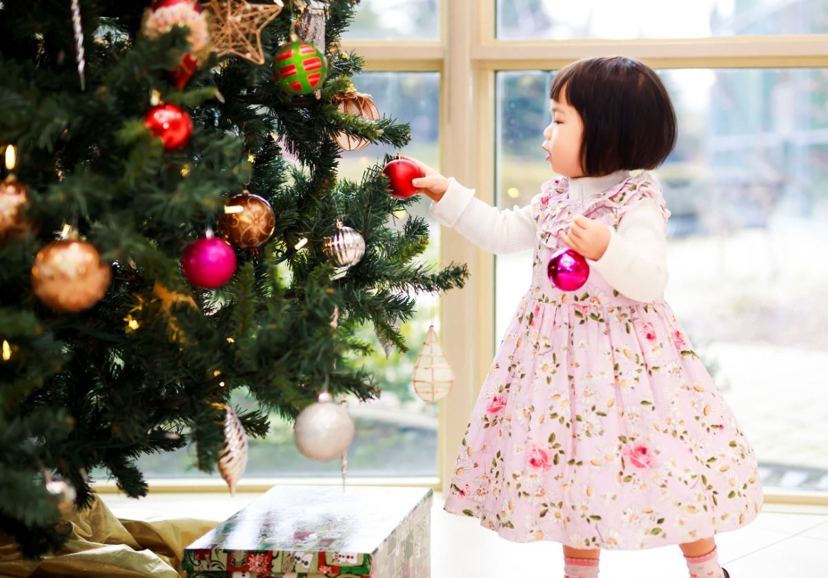 Festive Holiday Activities To Do With Your Nieces Or Nephews