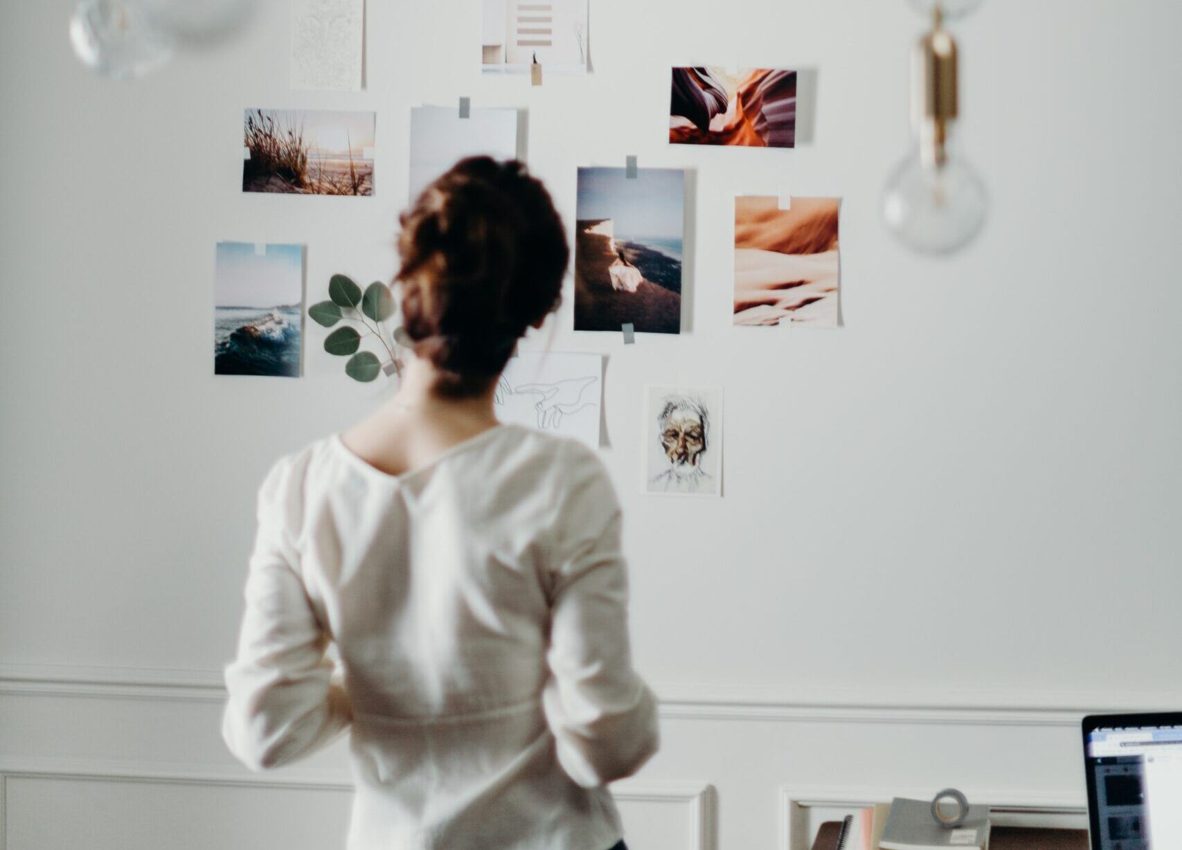How To Create A Vision Board That Manifests What You Want In Life