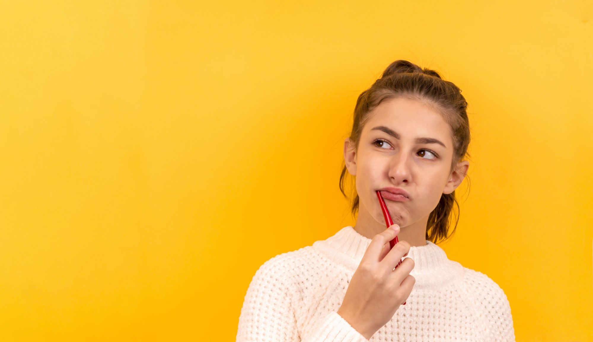 6 Ways To Improve Your Oral Hygiene From Home
