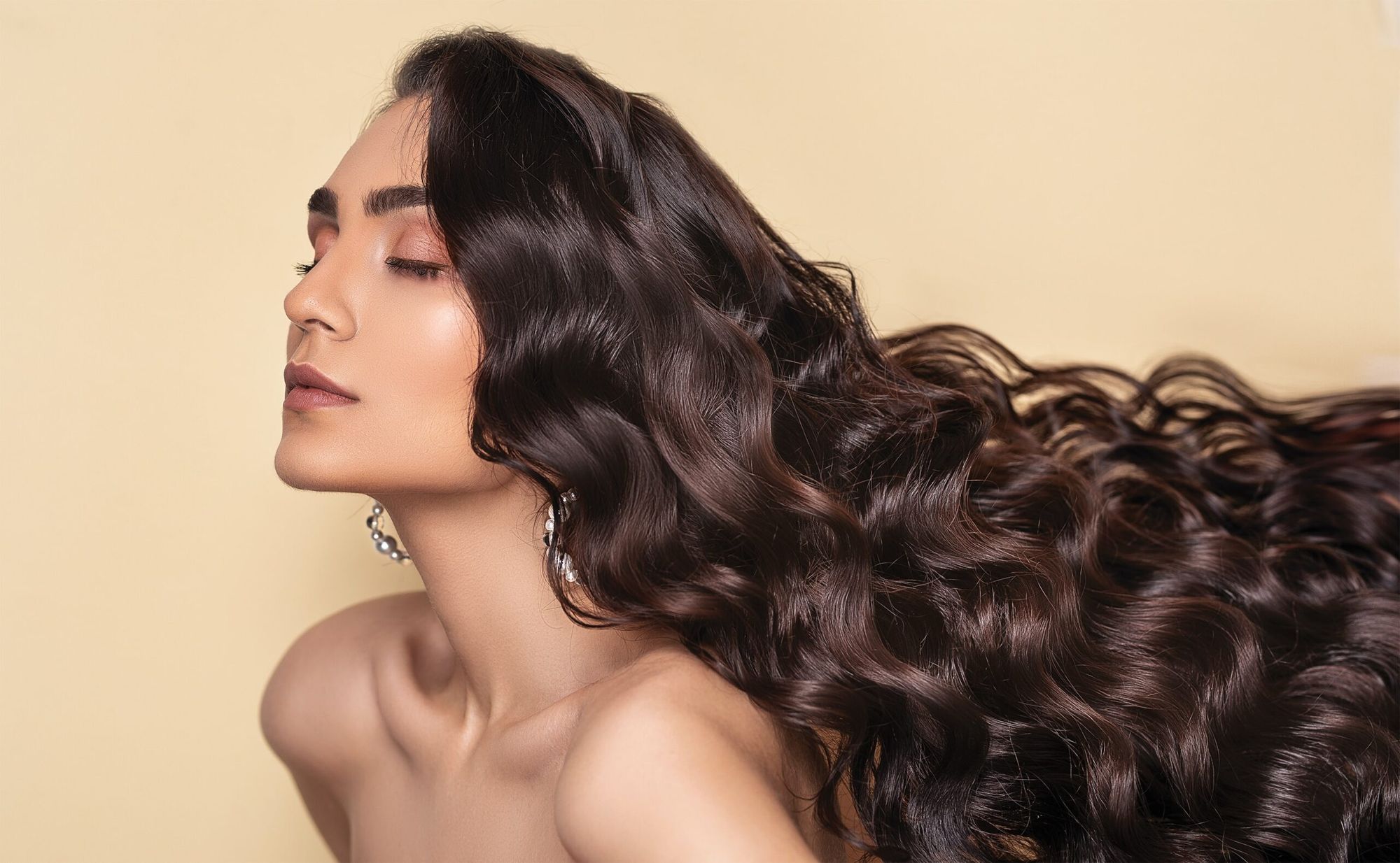 6 Tips To Grow Longer And Thicker Hair