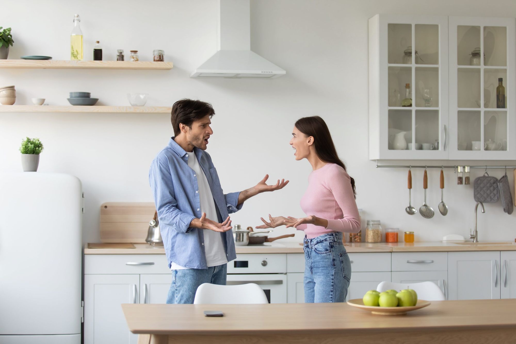 10 Signs Of A Toxic Relationship