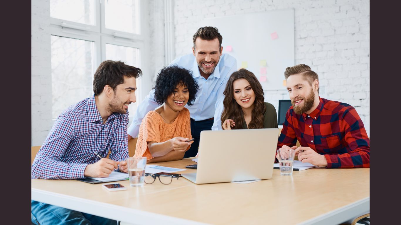 11 Characteristics and Qualities of Creative People