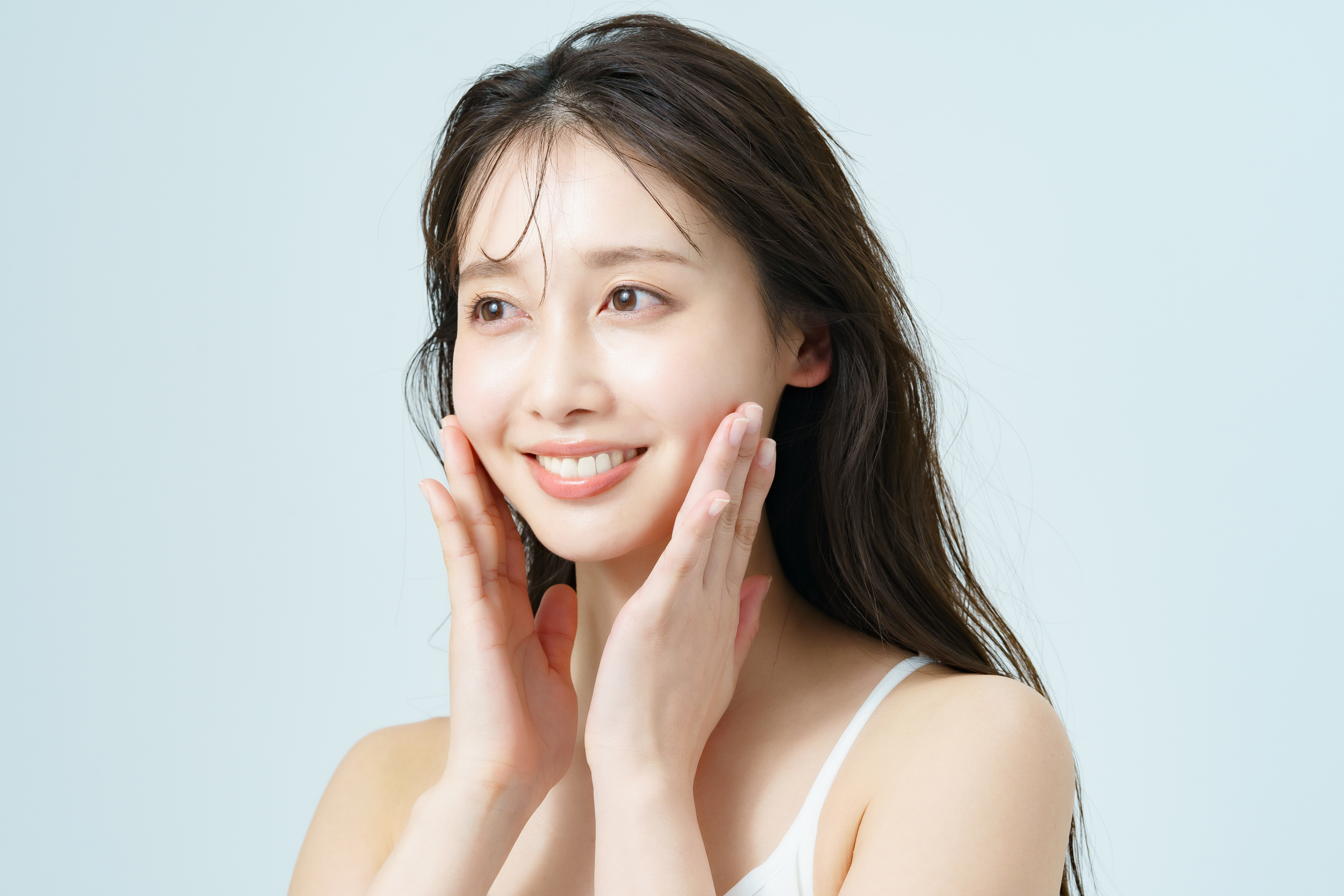 【30代の肌悩み】健康と輝く肌を手に入れるためのスキンケア方法