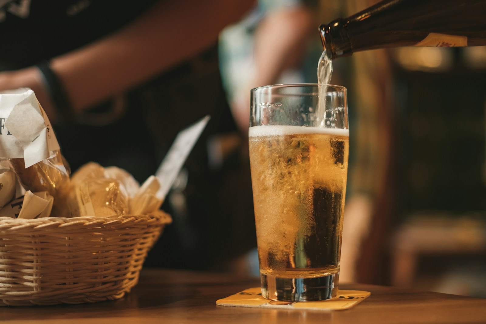 自然な方法でお酒による顔の赤みを防ぐ方法