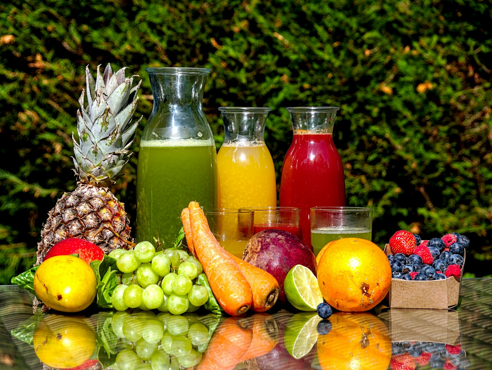 This One Change to How You Eat Fruit Could Stabilize Your Blood Sugar